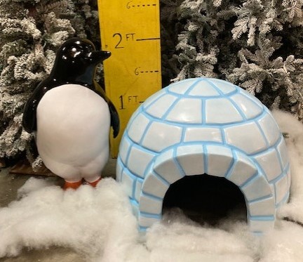 Fiberglass Penguin no hat 24