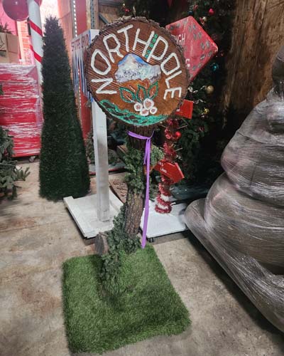 North Pole 4ft