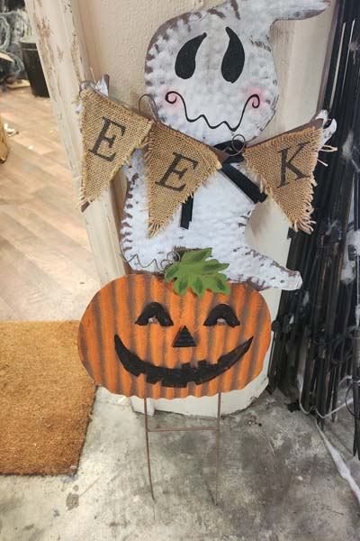 Pumpkin yard signs