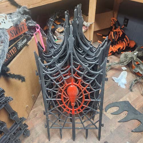 12 sections of 30inch spider fencing Plastic