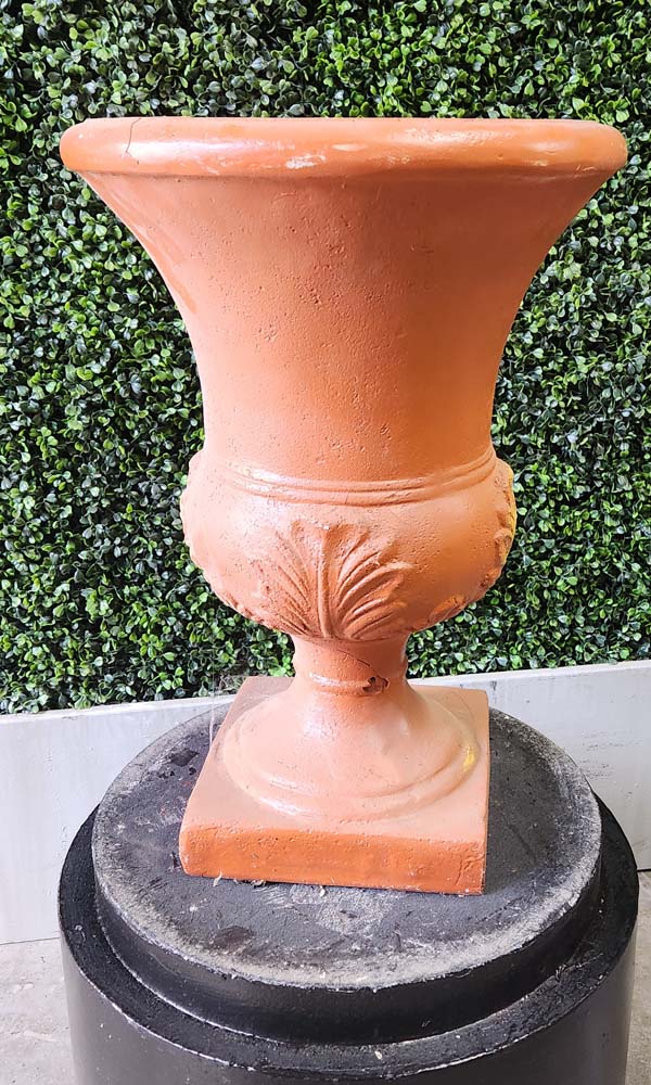 Tall Smooth Leaf Urn 18w x 25h