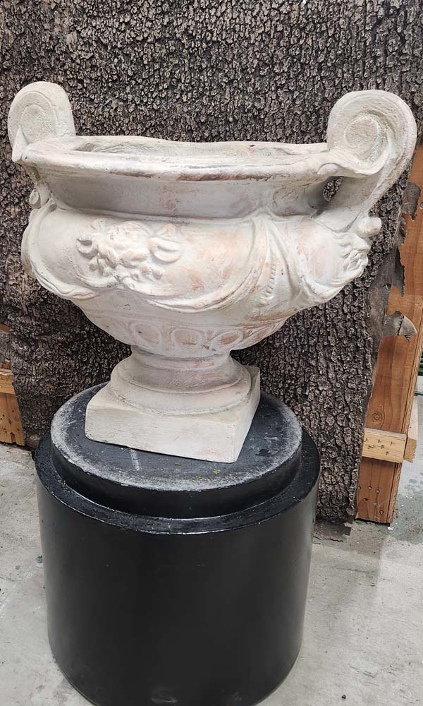 Handle Urn 18w x 17h