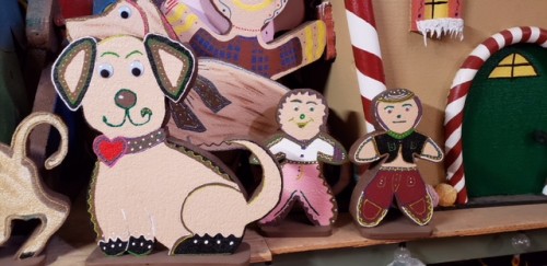 Gingerbread Figures Foam