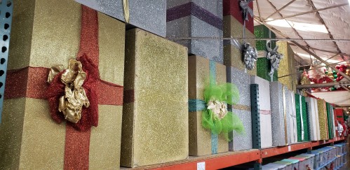 Oversize glitter wood presents 3x3x2