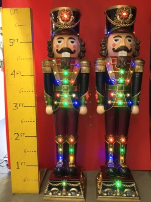 Nutcracker - No lights lacquer paint