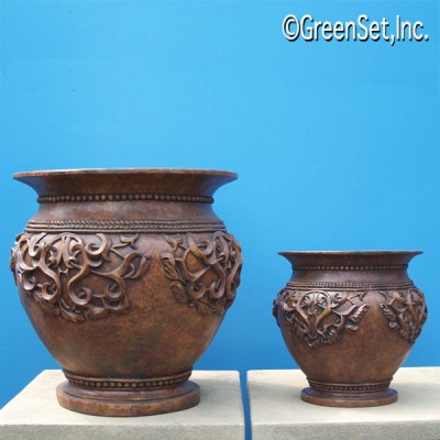 Thorn Pot 3-5  gallon